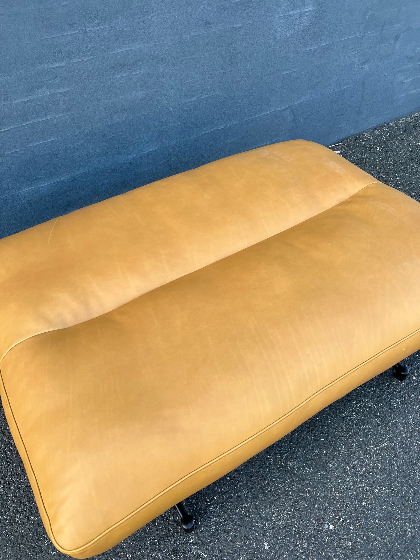 Inland AV32 Pouf, Noble Cognac Læder
