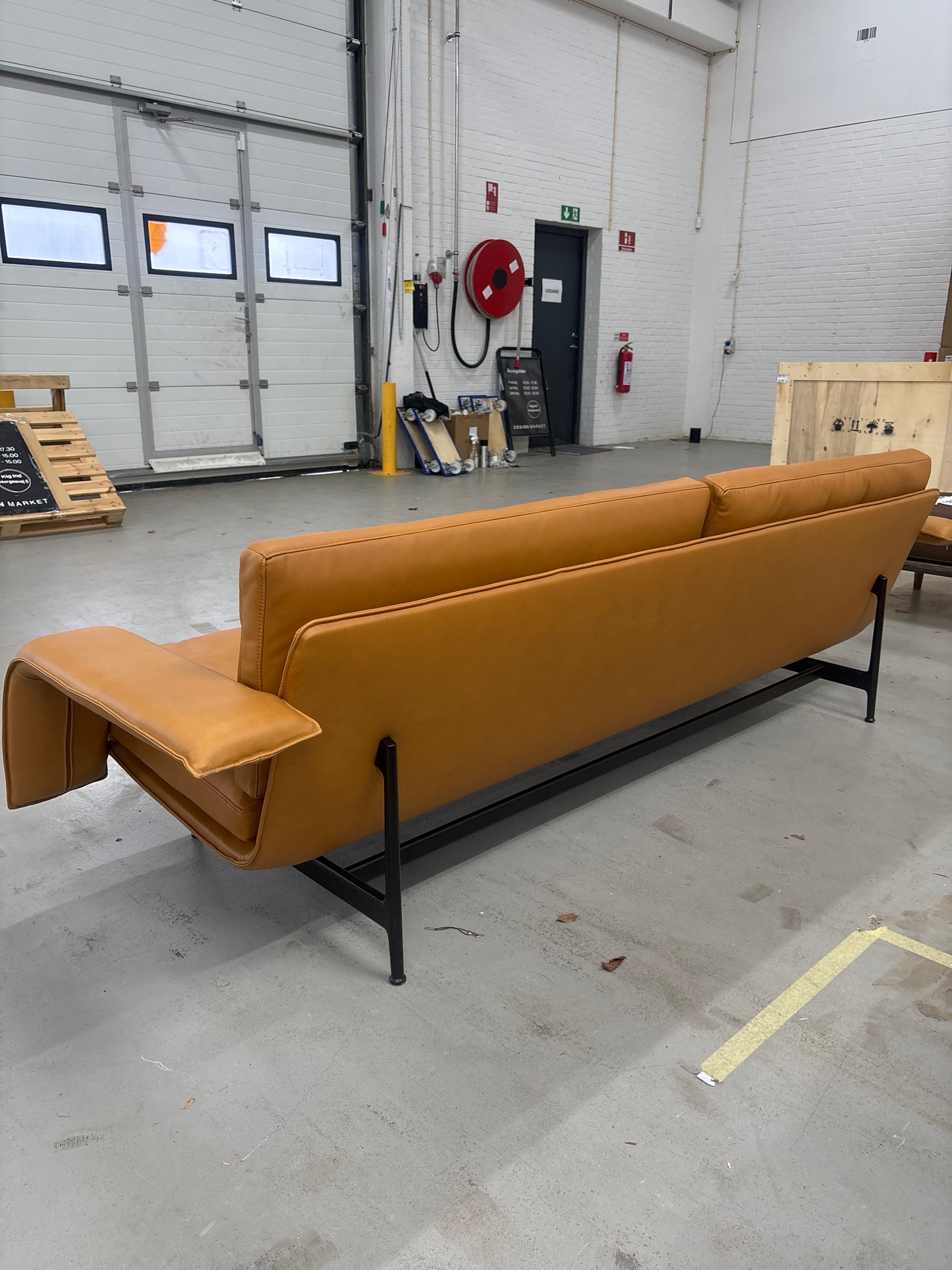Meantime AV30 2 Pers. Sofa fra &Tradition