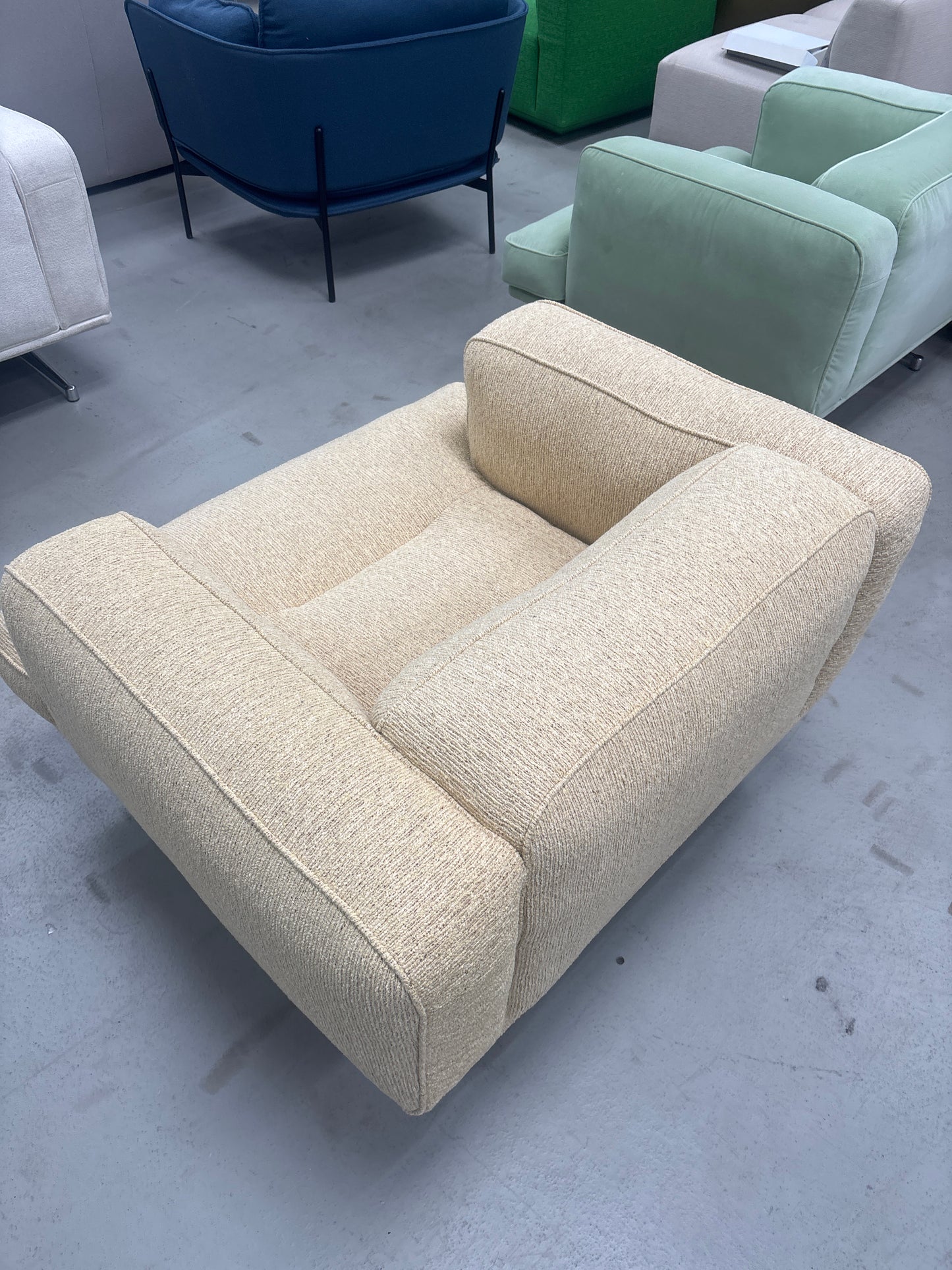 Inland Lounge Chair