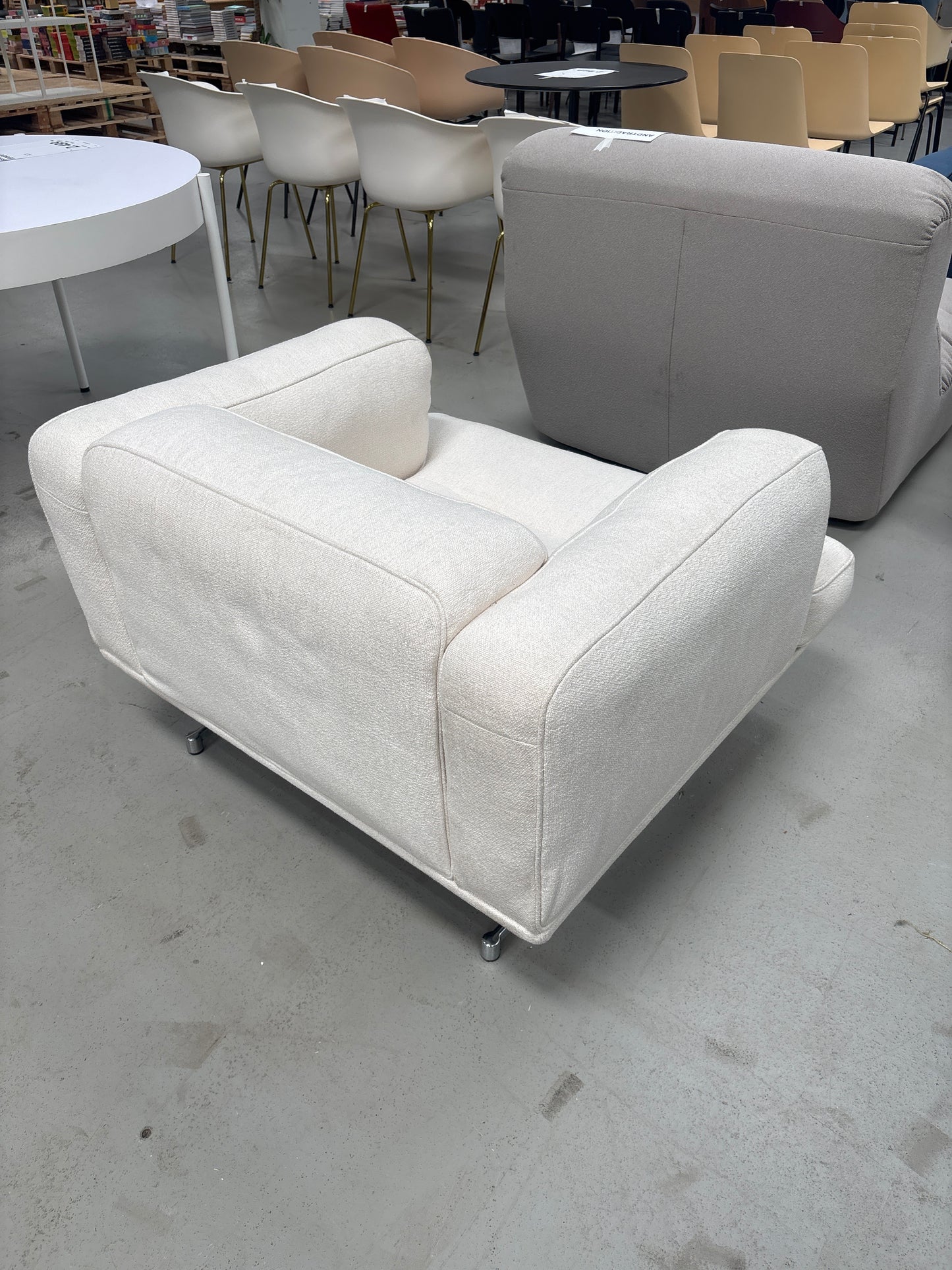 Inland AV21 Lounge Chair
