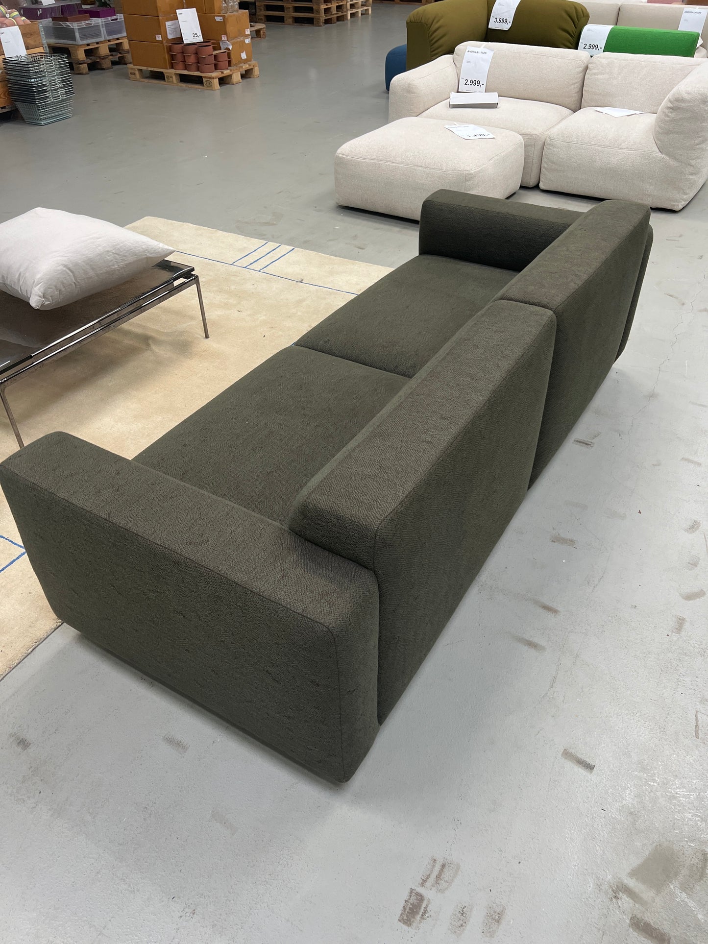 Develius Sofa