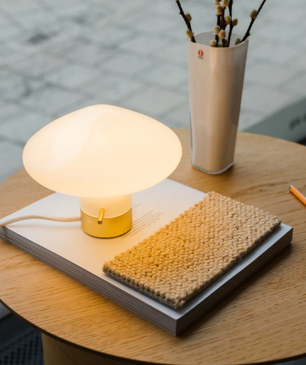 Repose Bordlampe, Messing