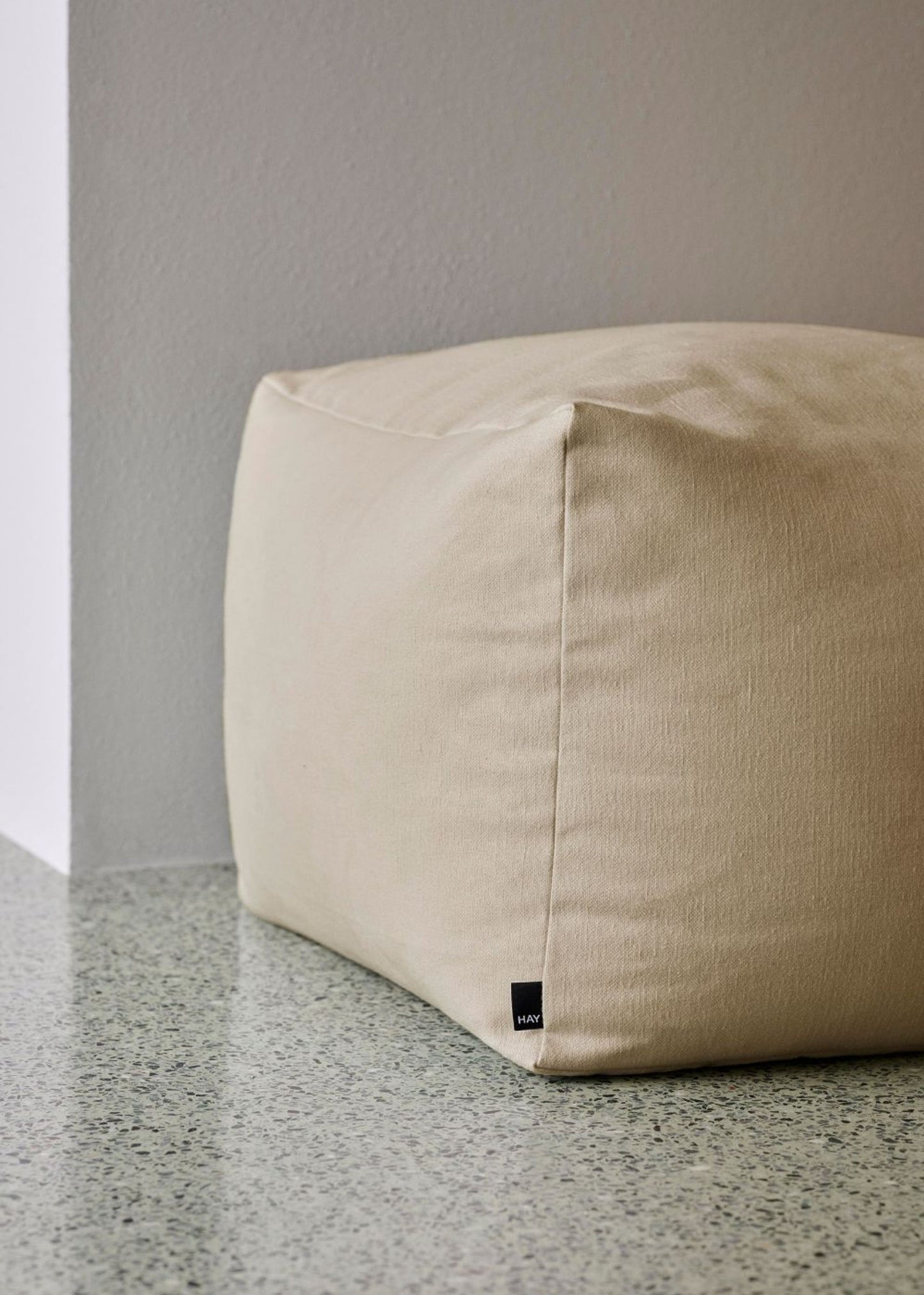 Pouf Planar – ein Hauch von Gelb