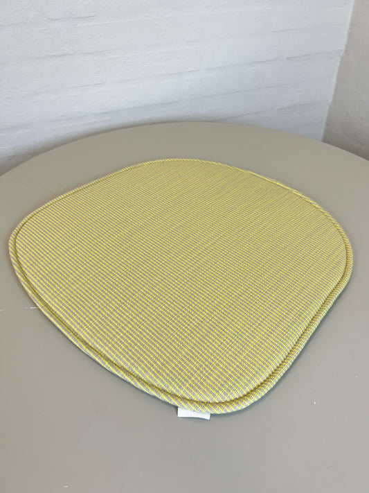 Rely Chair, Seat Pad, Fabric Grp. 4