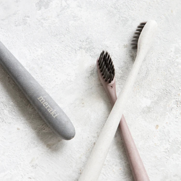 Zahnbürstenset - 3-teiliges Set.