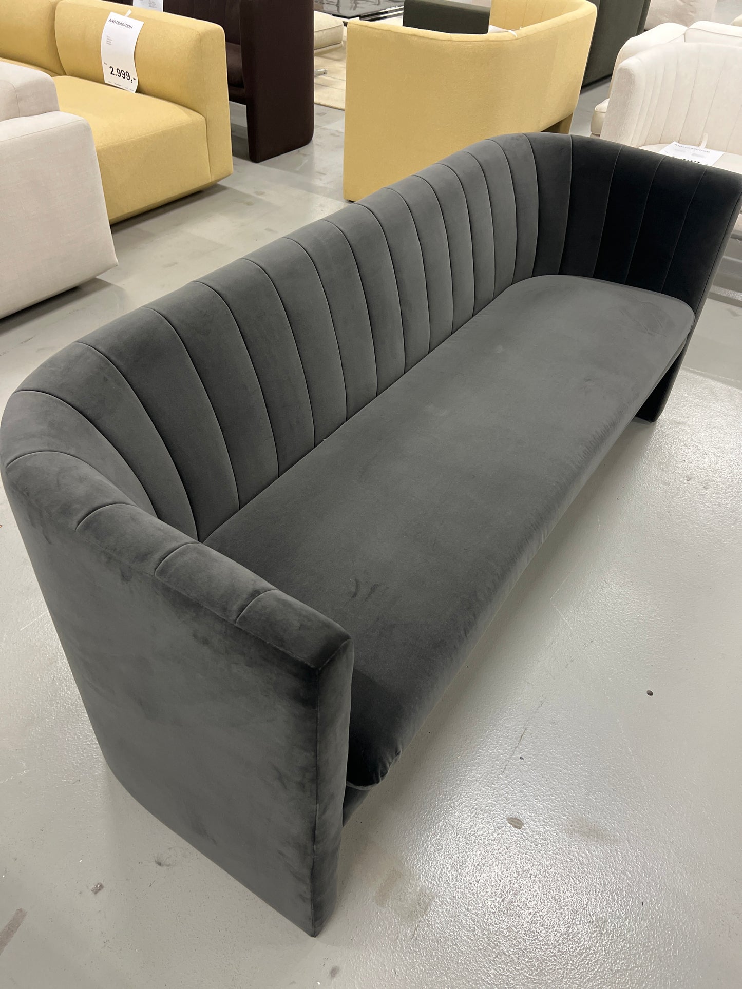 Loafer 3. Pers sofa fra Andtradition