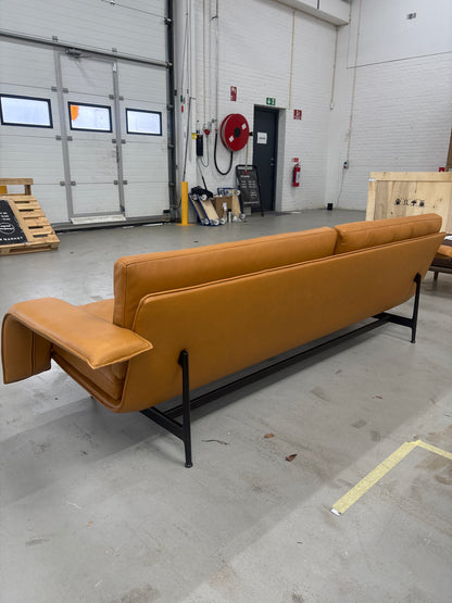 Meantime AV30 2 Pers. Sofa fra &Tradition