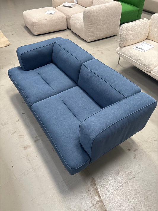 Inland AV22 sofa