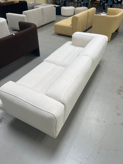 Inland AV23 Sofa