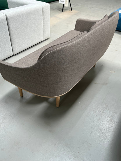 Lunar sofa, eg, Main Line Flax 23