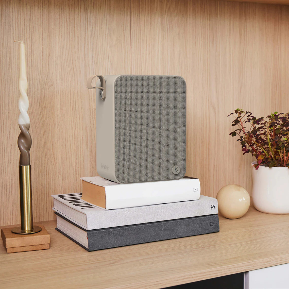 aJAZZ Qi Speaker - Urban Plum