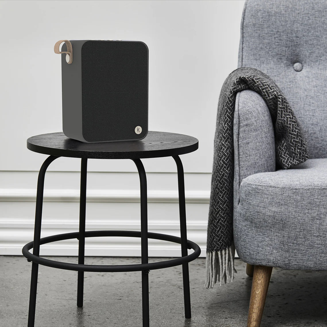 aJAZZ Qi Speaker - Urban Plum